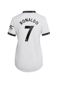 Fotbalové Dres Manchester United Cristiano Ronaldo #7 Dámské Venkovní Oblečení 2022-23 Krátký Rukáv